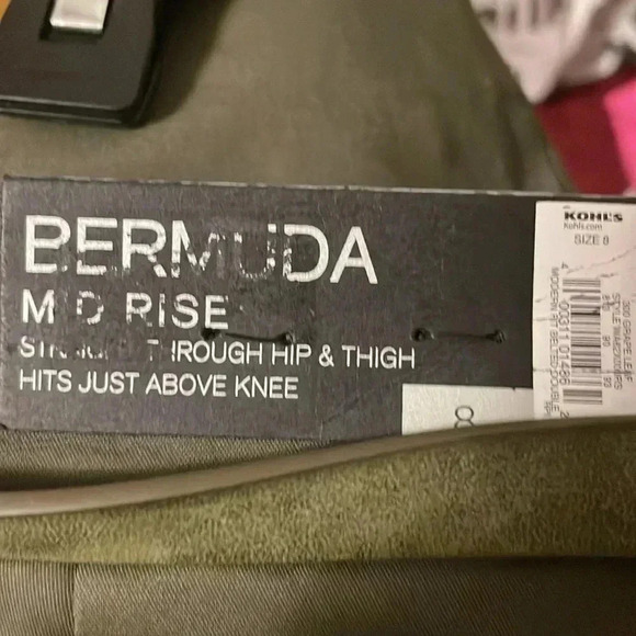 Apt 9 belted Bermuda shorts - Picture 3 of 4